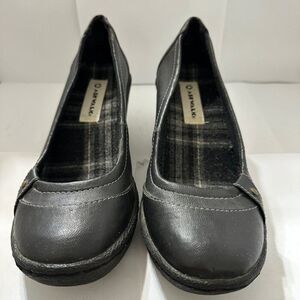 Women's Airwalk Black Slip-On Wedge Heel Dress Shoes Size 9.5